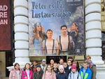 Sznhzban lttuk: Pter s Pl Lustaorszgban